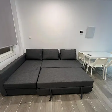 Montalvo Metropolis B Apartment