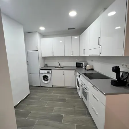 Montalvo Metropolis B Apartment